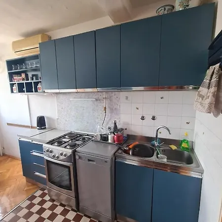 With Wifi - 20929 شقة *